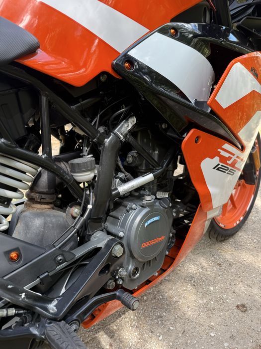 Sprzedam Ktm rc 125 20 rok piękny  stan