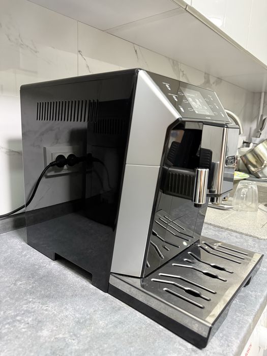 Кавомашина DeLonghi PrimaDonna Class