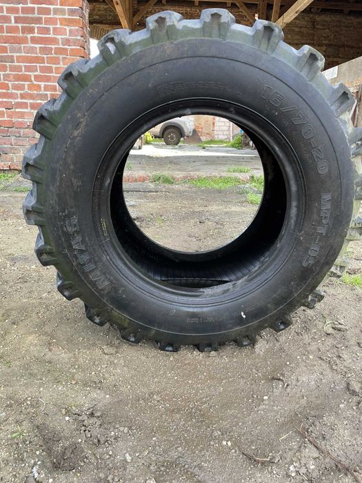 Sprzedam opony 405/70 R20 – komplet 5 sztuk