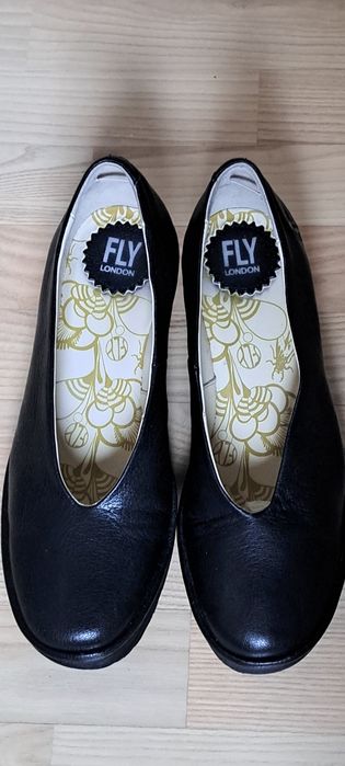 półbuty Fly London Yaz czarne skórzane skóra naturalna r. 38, stan bdb