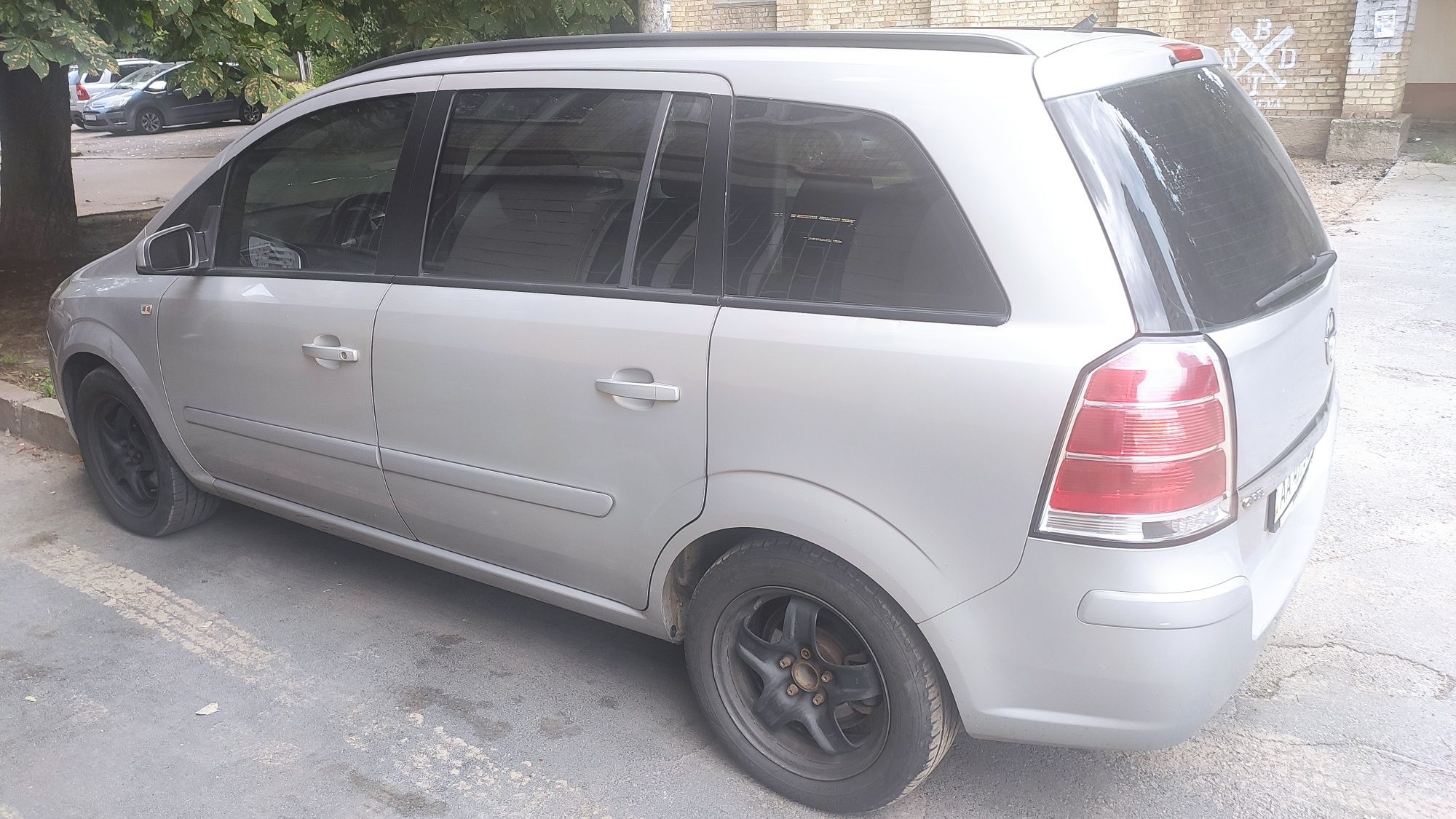 Opel Zafira B 1.8