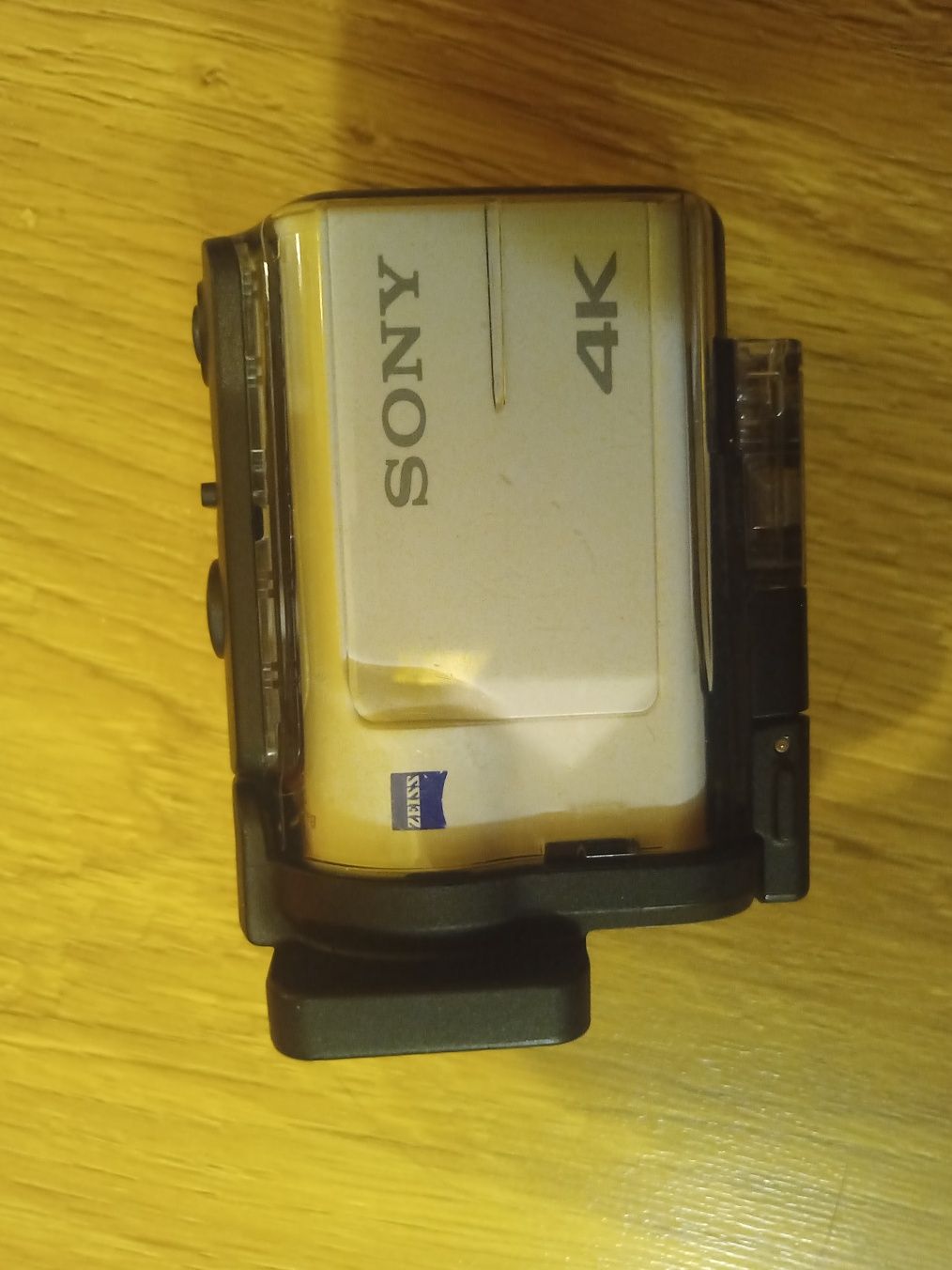 Kamera sportowa Sony FDR-X3000R plus uchwyt AKA-FGP1