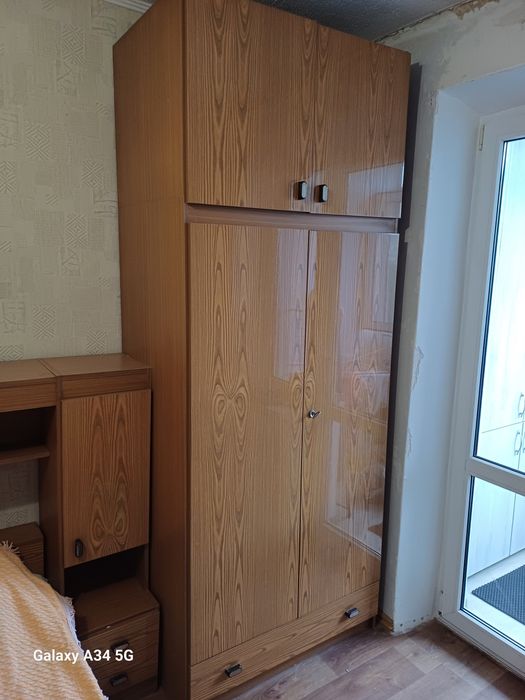 Шафа на 90×240 см.