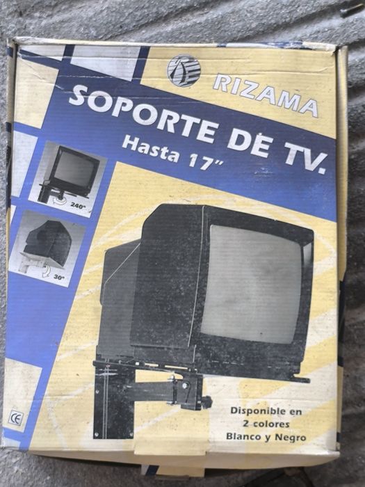 Três suportes para TV