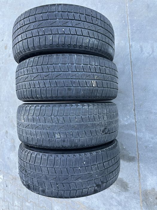 Шини зимові 225/55/R17