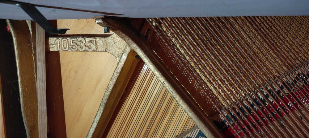 Pianino Lindbergh (Calisia Menuet M-105