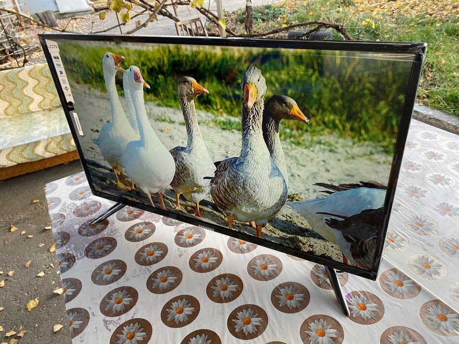 Телевизоры Самсунг 42 Smart TV 2/16GB 4K Samsung Корея голосовий пульт