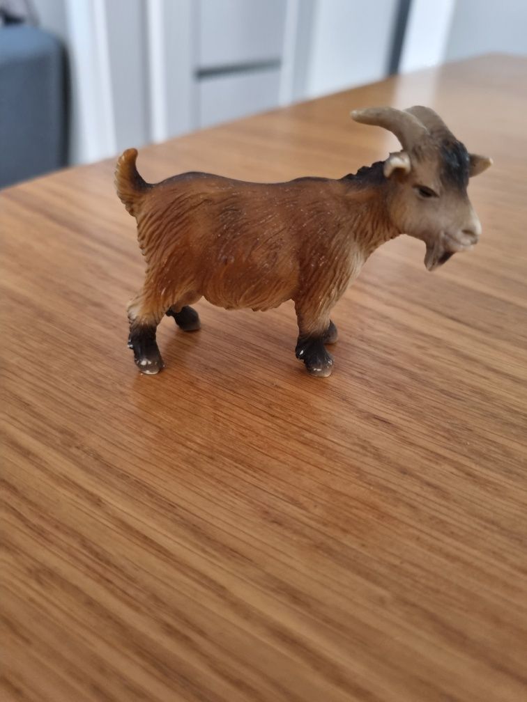 Koza schleich figurka