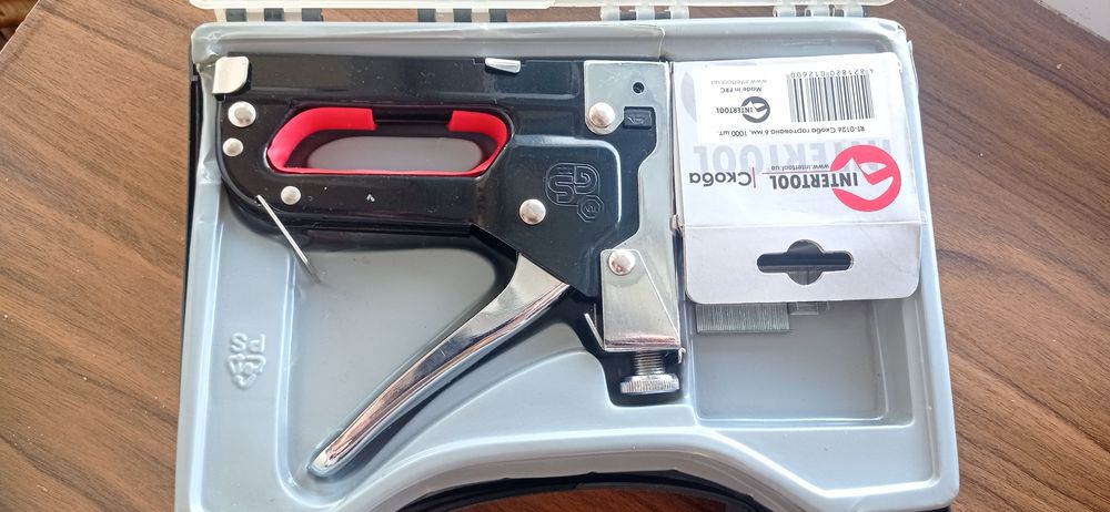 Степлер будівельний