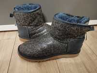 UGG Mini Bailey Button Glitter Shearling size 40