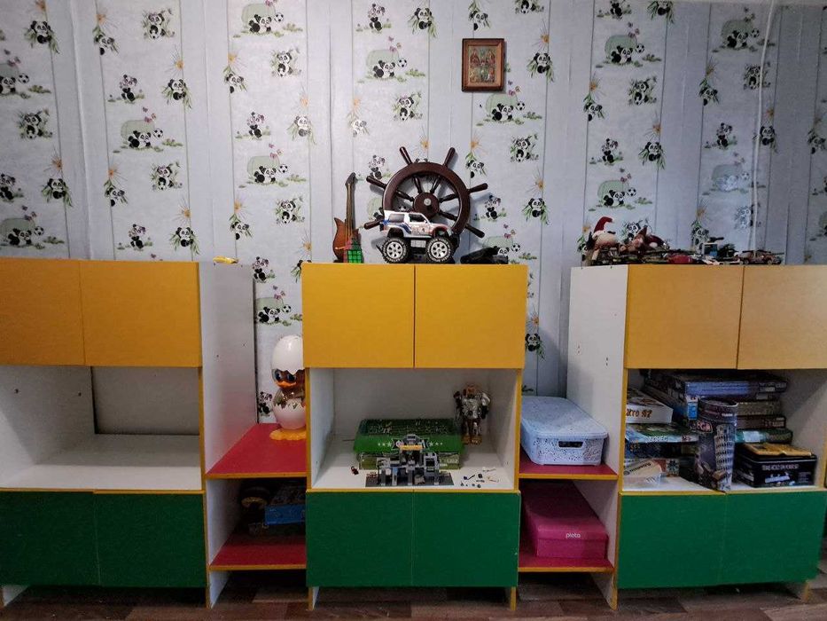 Дитячі меблі для дитини вдома або садочку (3 шафи)