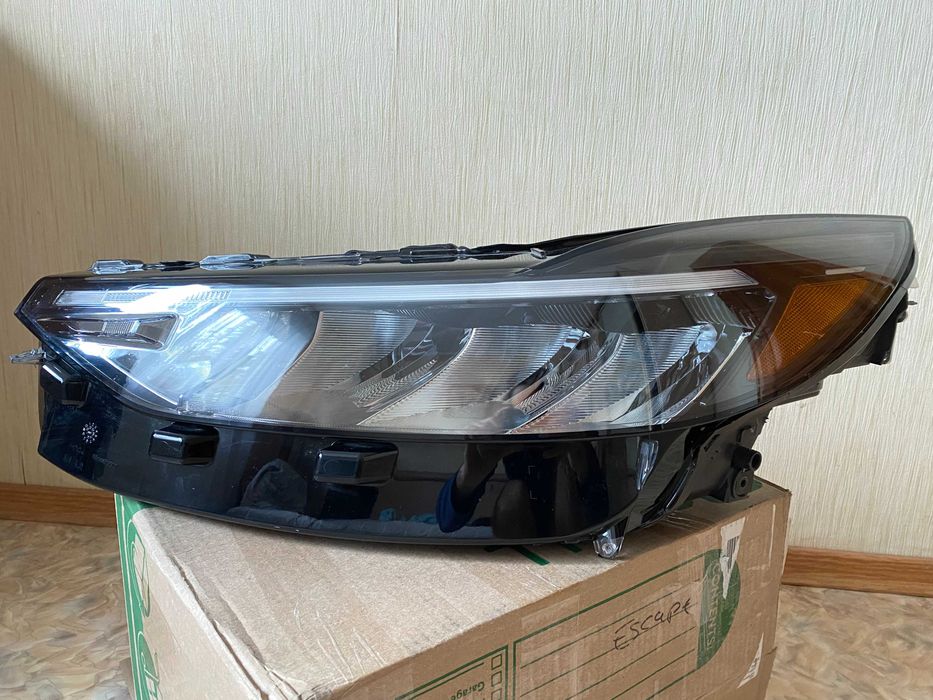 Фара передня ліва Ford Escape MK4 (2023-2025, США) LED PJ6Z13008D