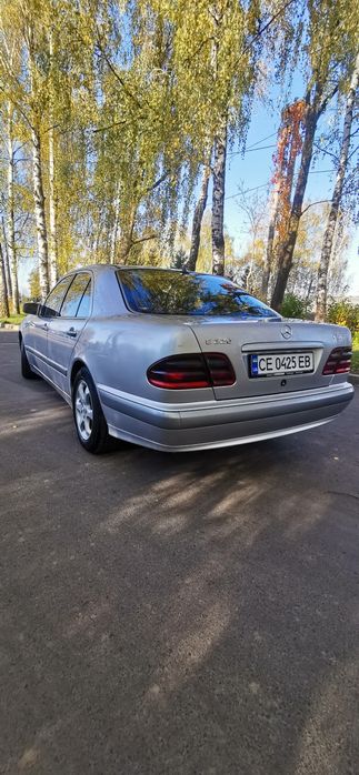 Мерседес 210.    2.2 д