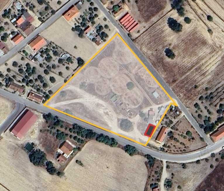 Aluga-se Terreno - Santarém, Coruche