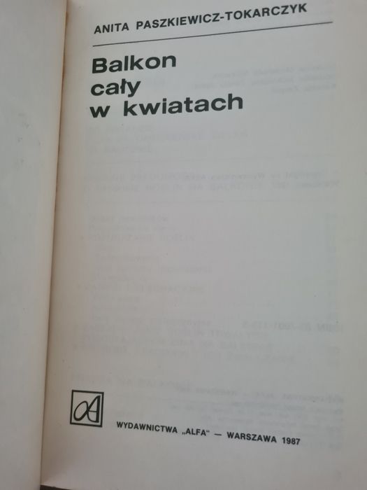 Balkon cały w kwiatach - Książka