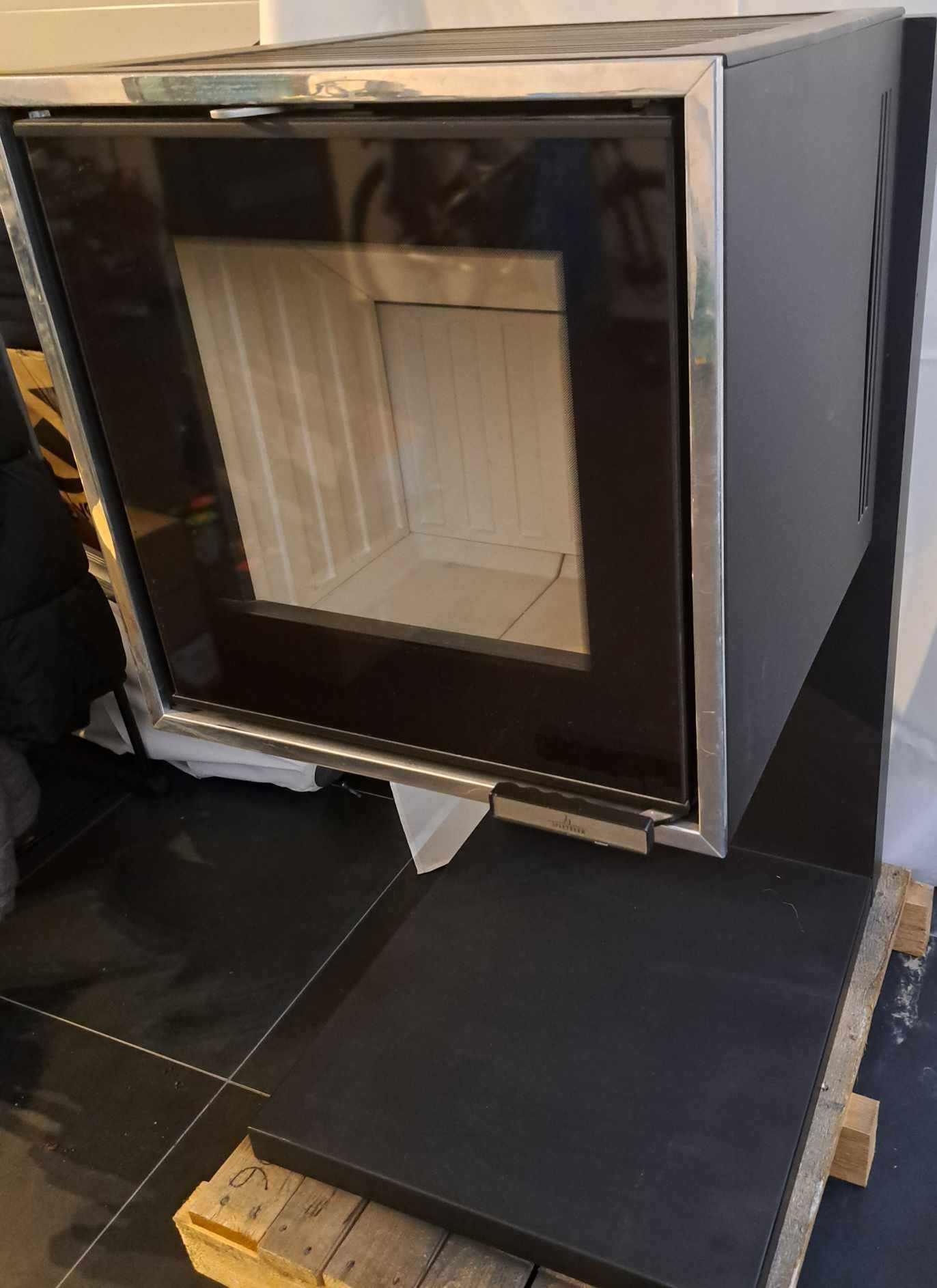 Kominek firmy Spartherm Loftline Modul 2.0.