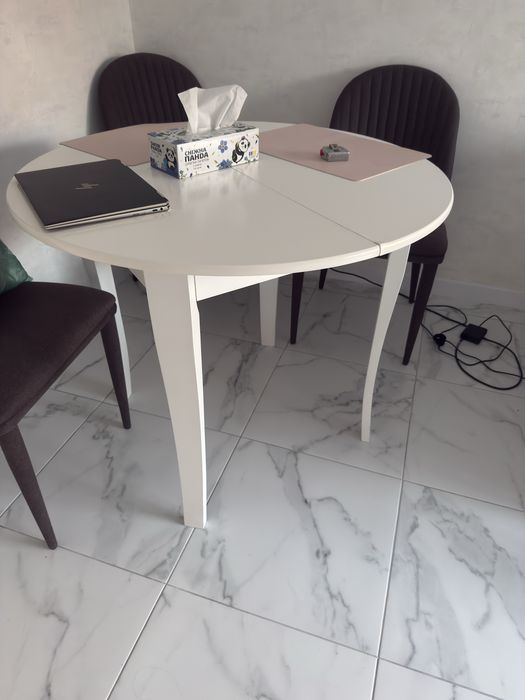 Продам обідній стол