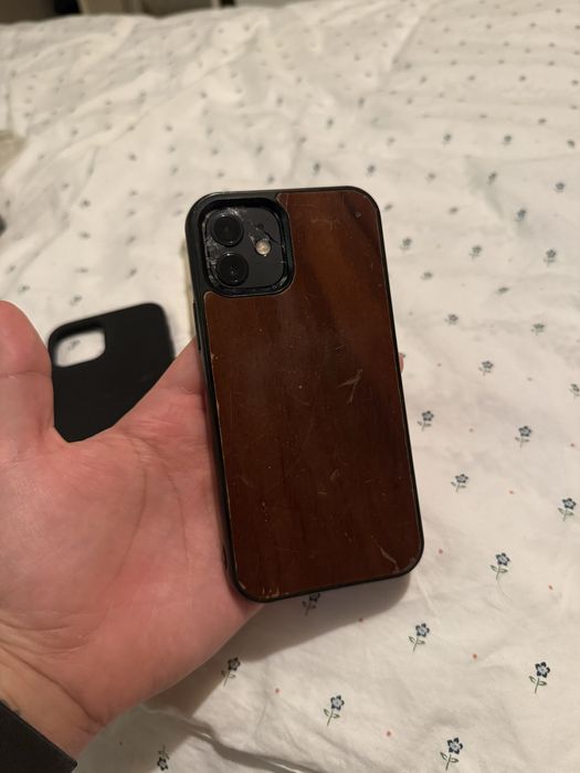 iPhone 12 118gb + gratis