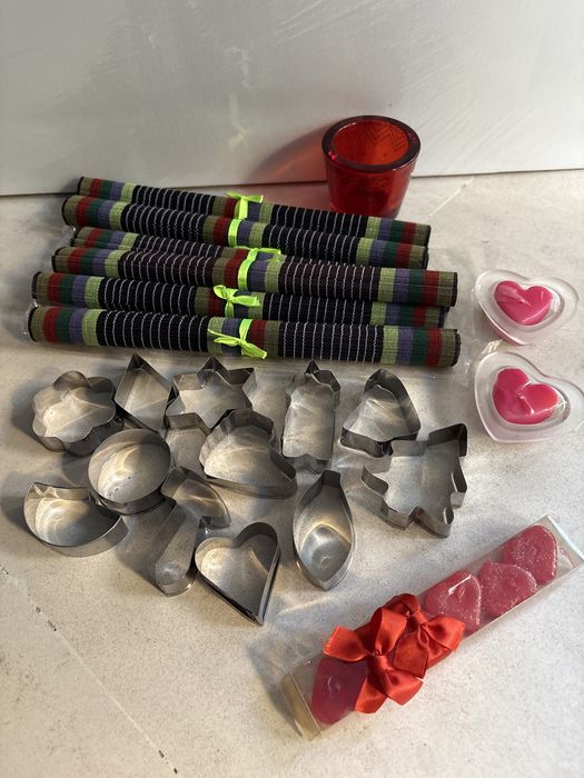 Formas bolacha, velas e individuais de cozinha