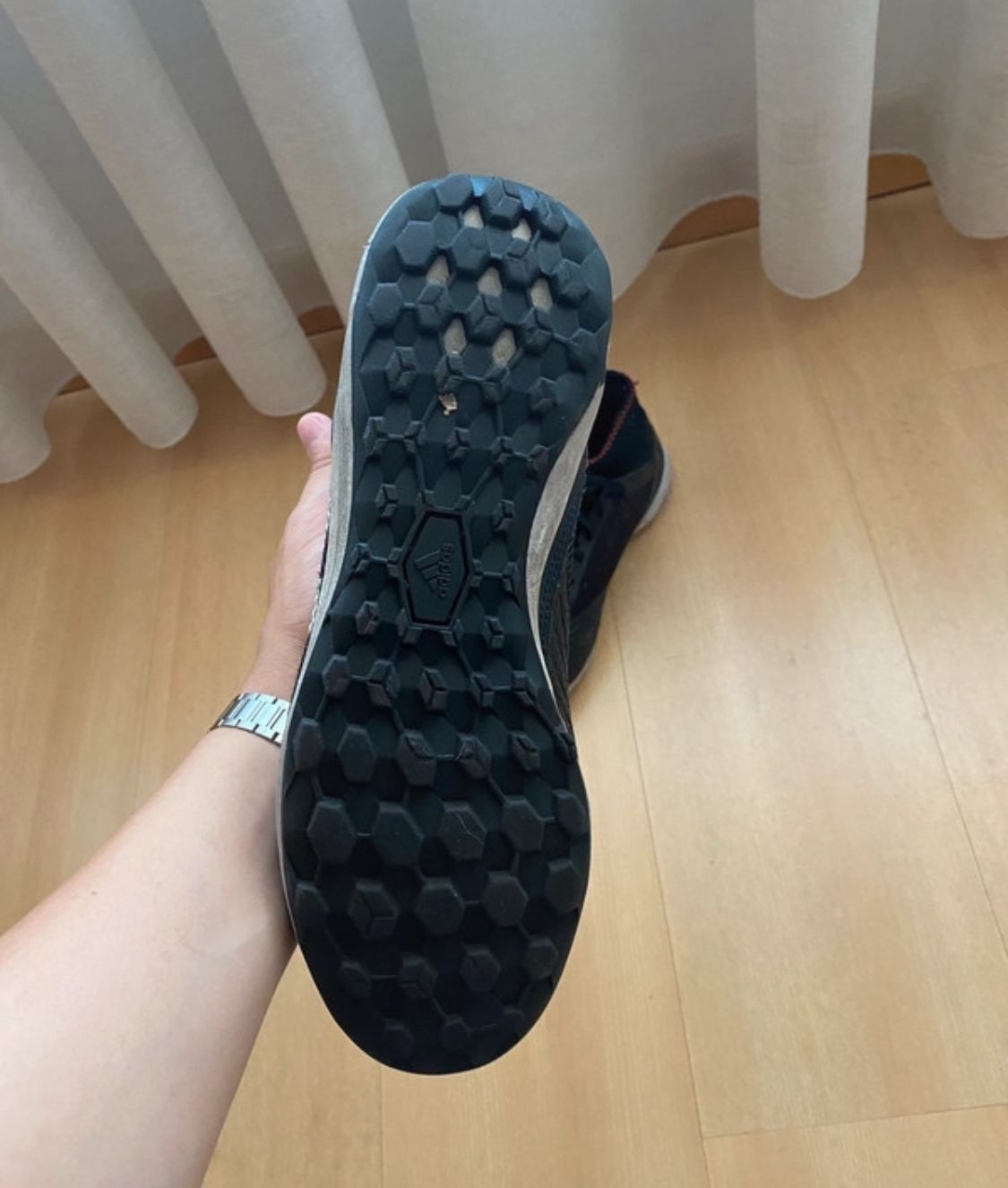 Sapatilhas pretas adidas para rapaz