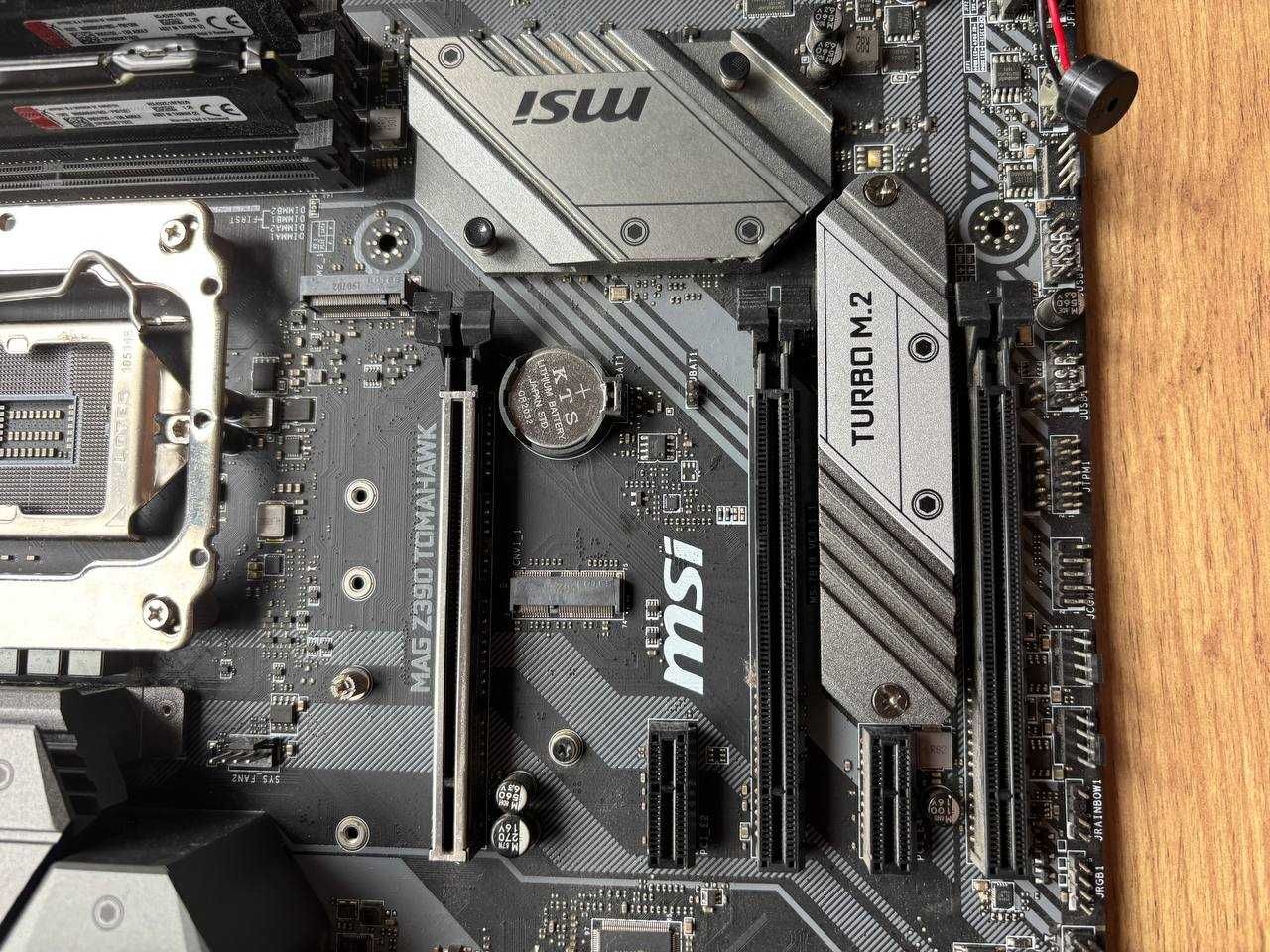 MSI MAG Z390 TOMAHAWK + fury hyperx ddr4 8gb(x2) 3200 + кулер MSI