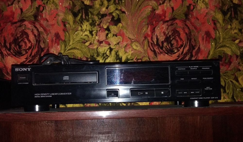 Sony  дека cdp 213