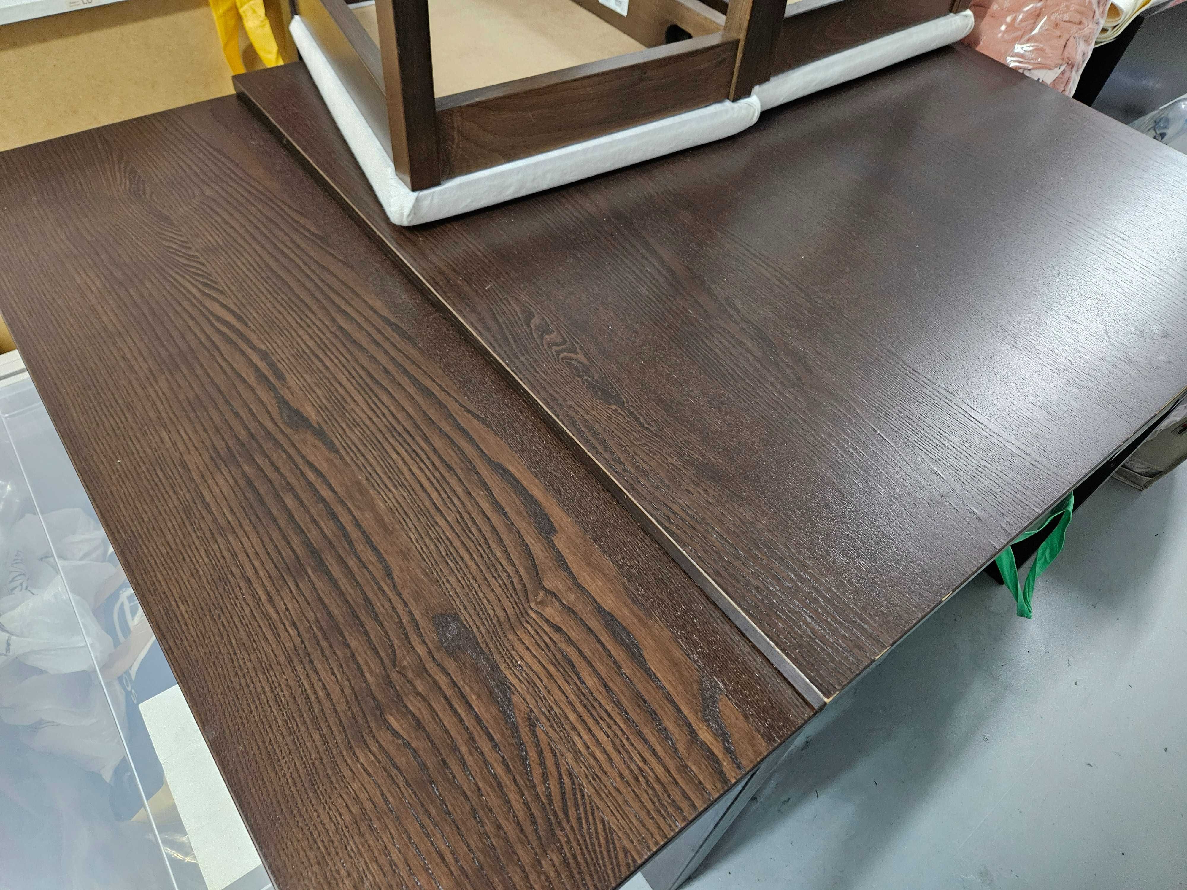 Mesa Refeição Bjursta 90 extensível a 180 cm + 4 cadeiras