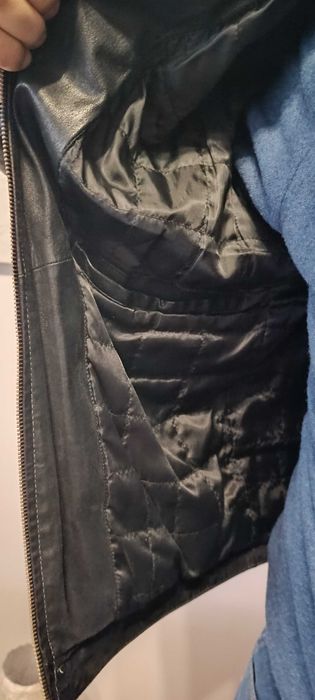 Casado pele preto homem