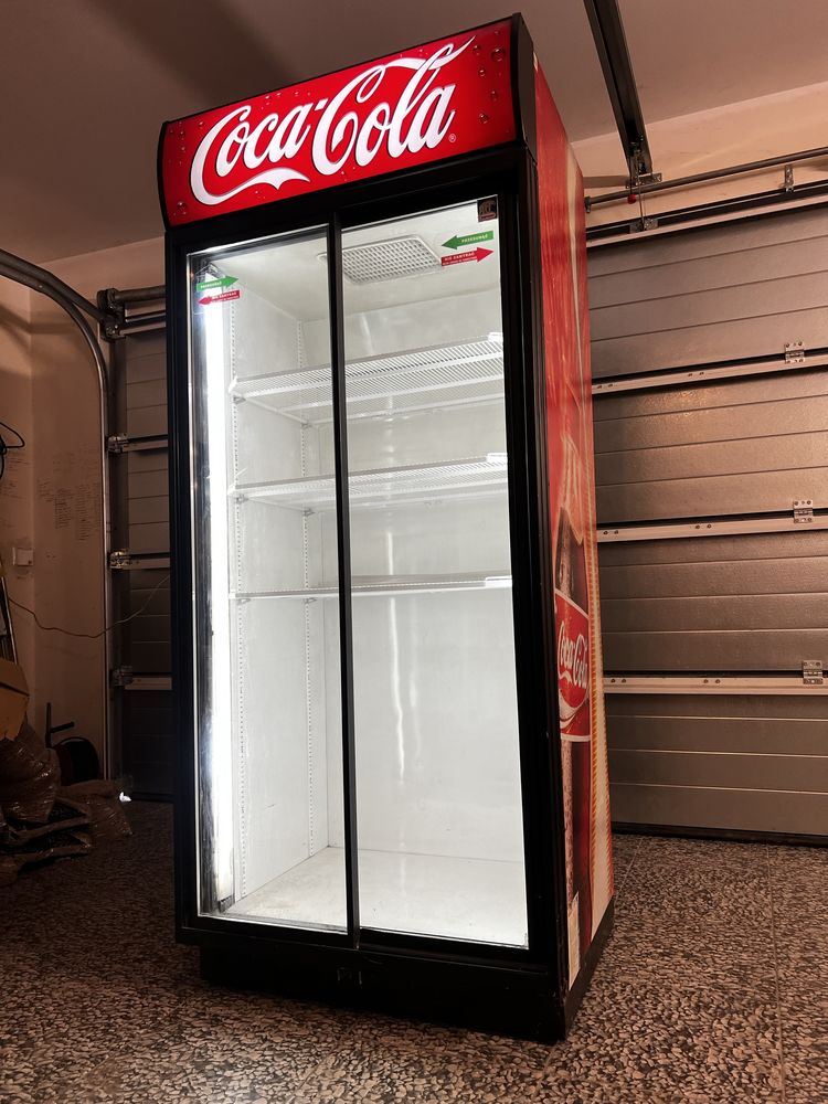 Lodówka coca cola