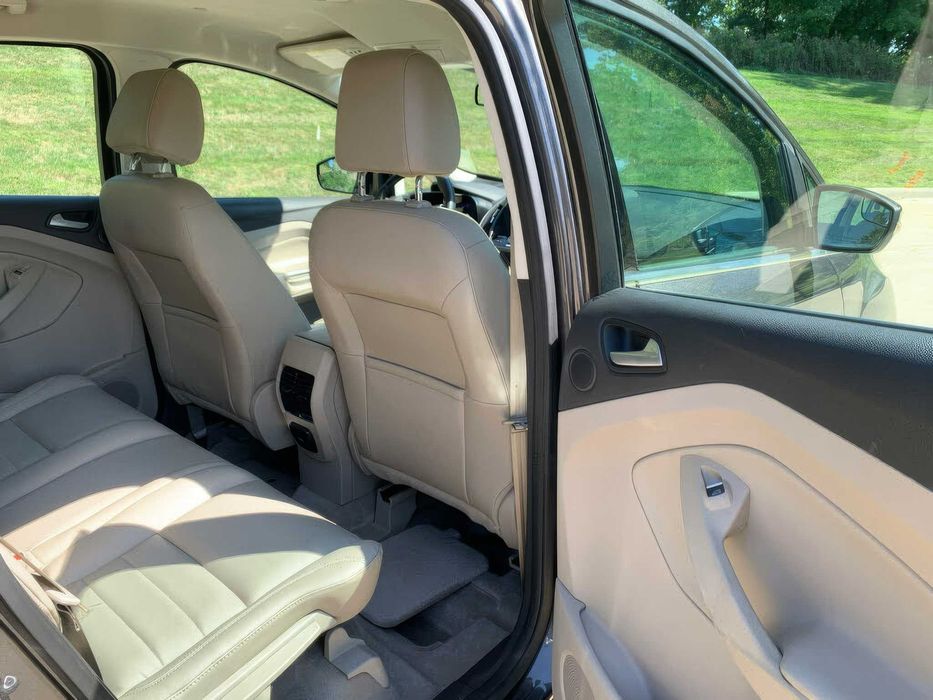 Ford C-Max      2015