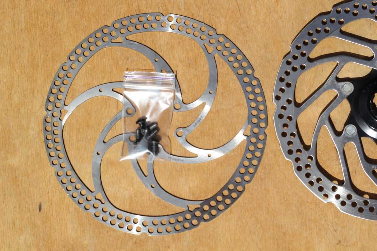 Ротор Shimano RT30M CLock, FORMULA 180mm, Schwalbe SMART, Bontrager