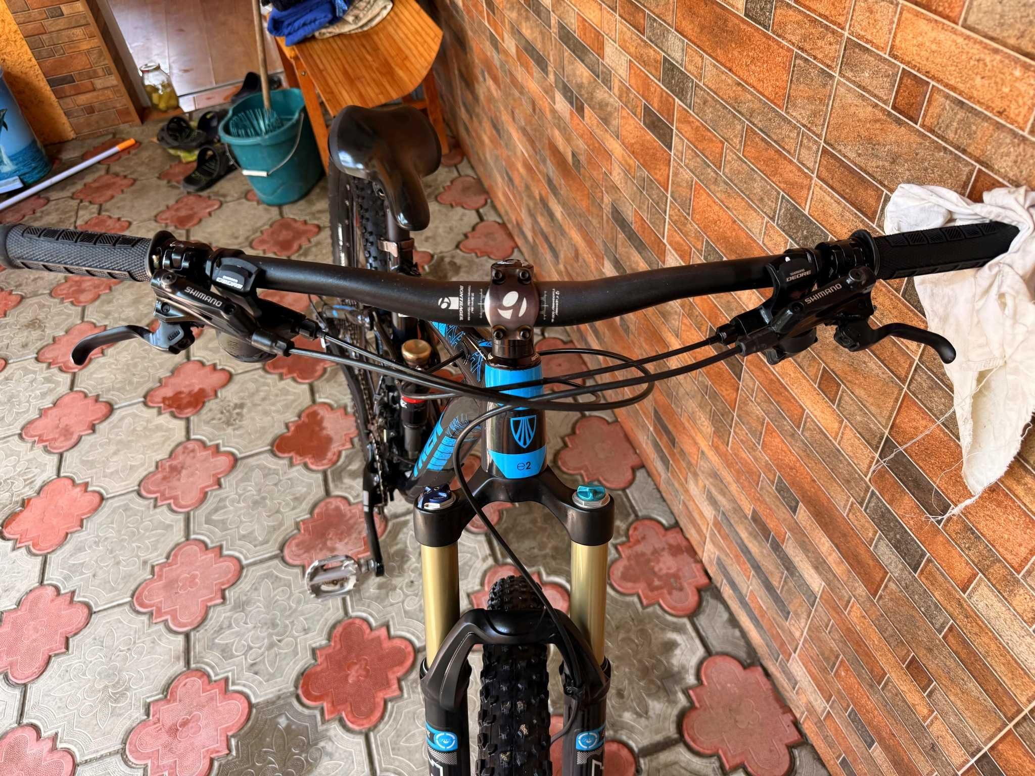TREK Fuel 27.5"S" Shimano DEORE SLX, FOX 140 mm Воздух 13.5 Кг Germany