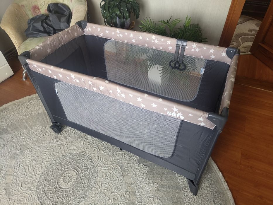 Продам дитячий манеж