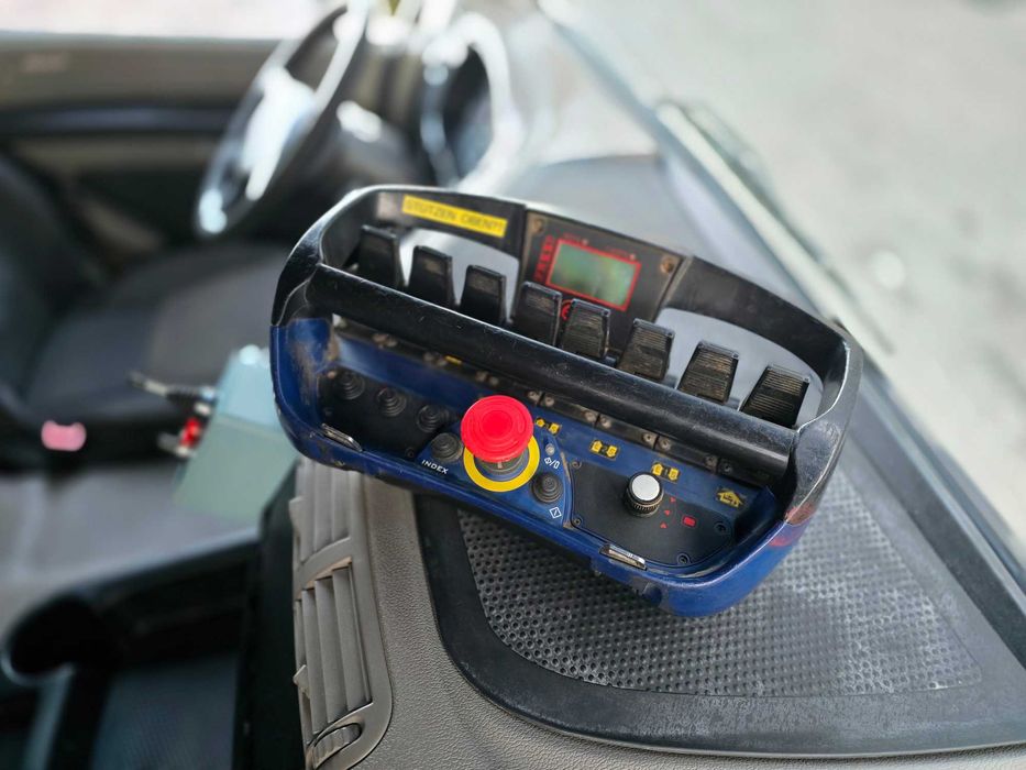 DAF FT CF85.410 | тягач | кран-маніпулятора