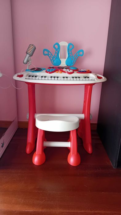 Piano para criança