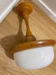 Lampa wisząca drewniana PRL Vintage Skandynawska Mleczny Klosz E27