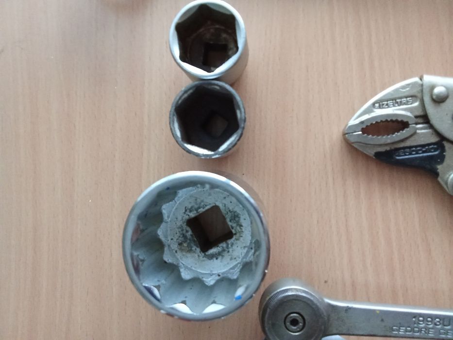 Инструмент ручной IZELTAS промышленный.