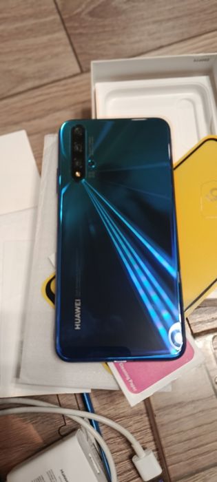 Хуавей нова 5 т(6/128)