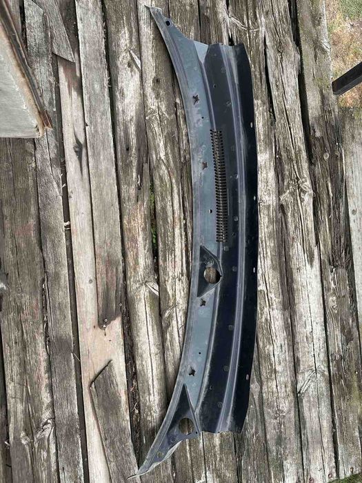 Жабо Пластик под лобовое стекло dodge journey 10-20 05116266AF