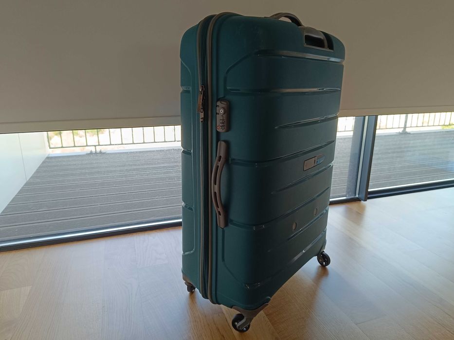 Mala de Viagem Roncato Verde Grande (+ Capa de Proteção)