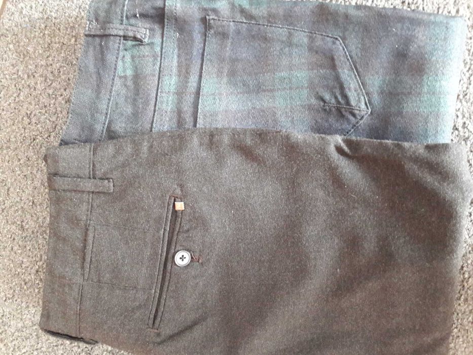 Spodnie chłopięce rozm 29 i 30 firmy Zara.