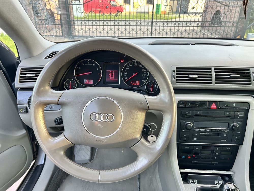 Audi A4 1.6 benzyna+LPG, klimatronik, łady stan