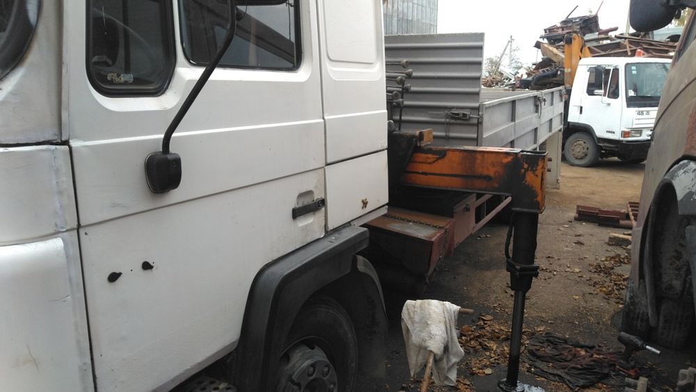 Продам дешево хороший кран маніпулятор MAN