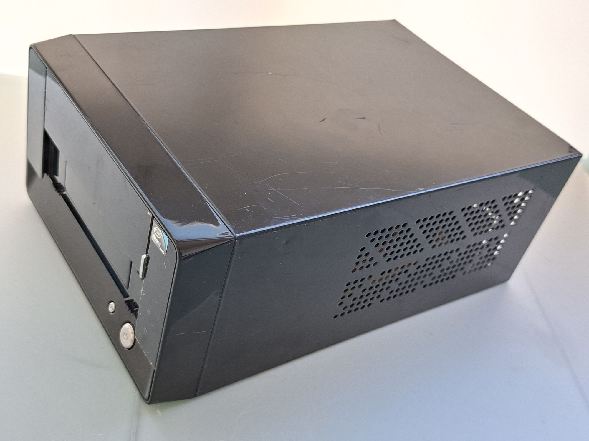 Computador Mini Torre, com Windows 10 Pro, Office 2016, impecável