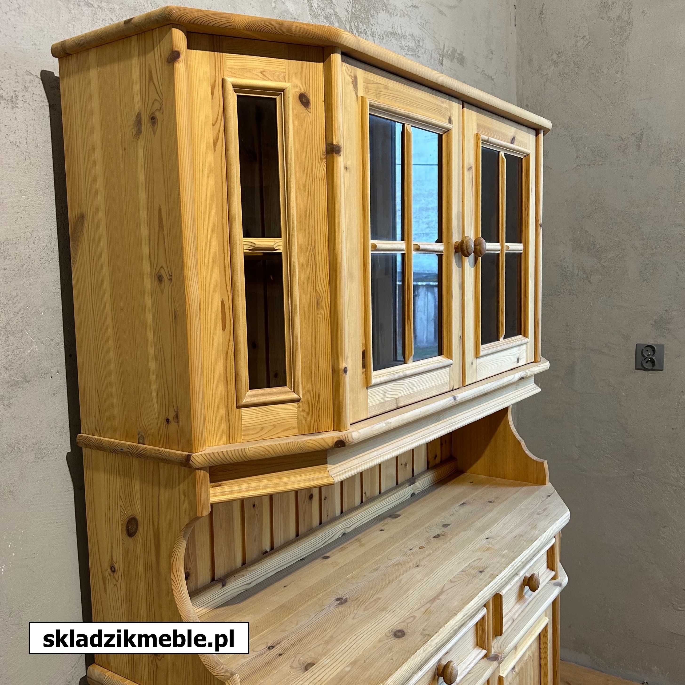 060325 Kredens sosnowy surowy ze ściętymi bokami