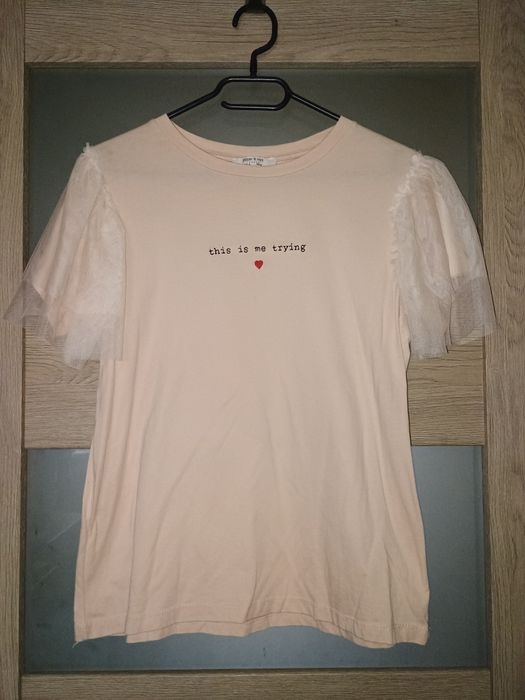 Piękna morelowa bluzka z tiulowymi rękawkami - Pepper&Mint