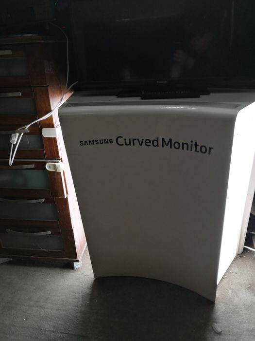 Szafka reklamowa podświetlana