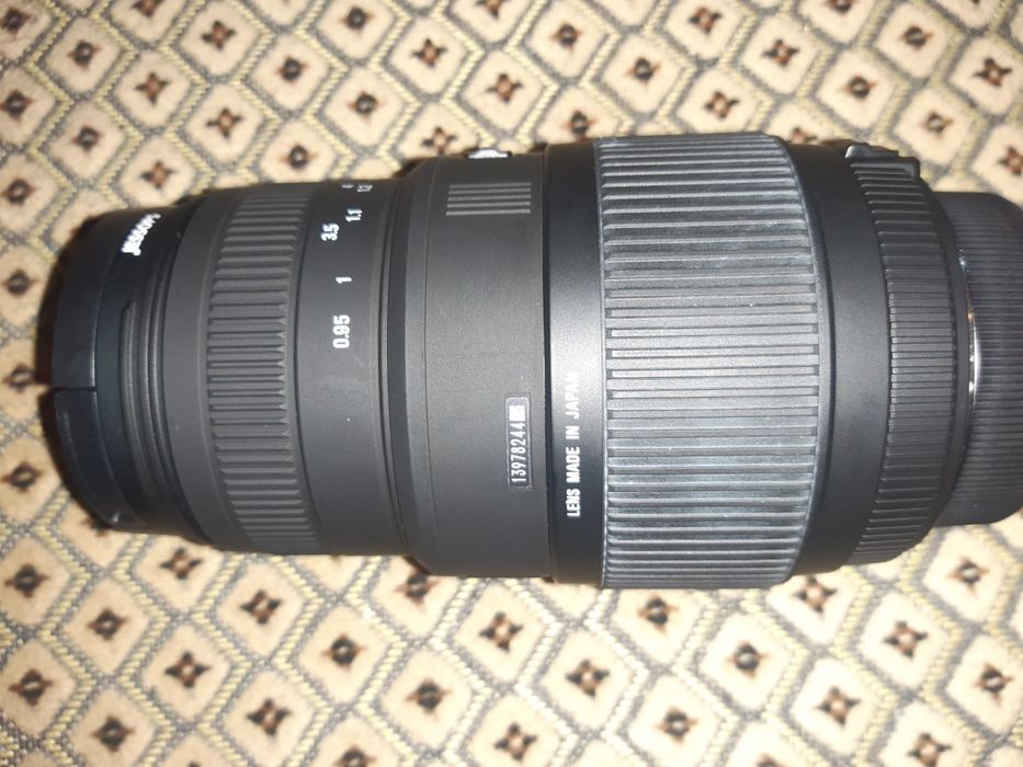 Фотообєктив Sigma DG 70-300  для  Nikon.