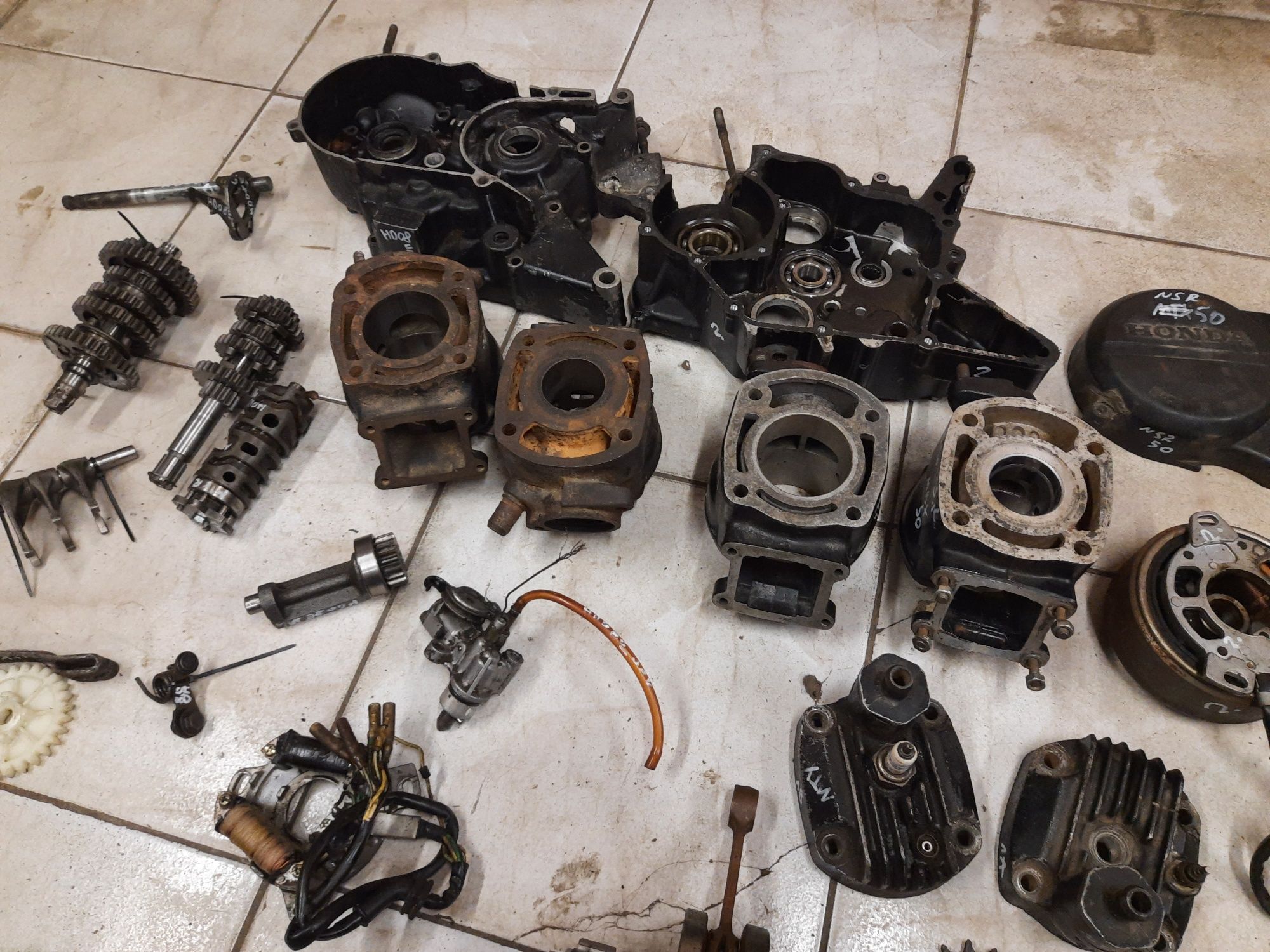 Honda MTX 80 silnik HD08E części wał głowica kartery skrzynia kapa