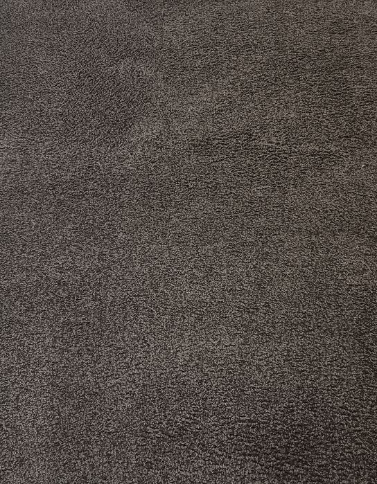 Carpete de pelo comprido castanha